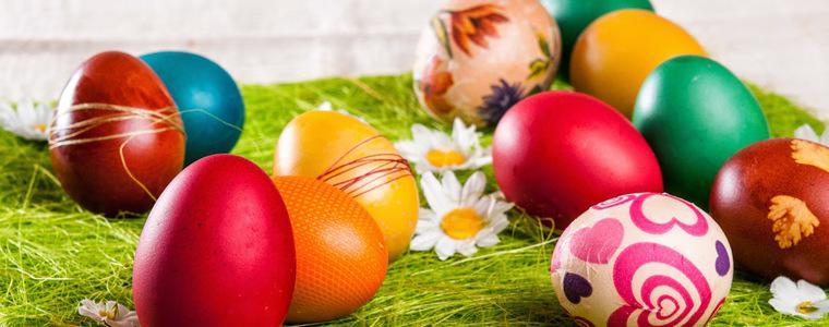 Студенти от различни националности ще шарят яйца днес във Висшето училище по мениджмънт