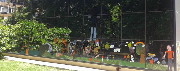 На Първи юни деца отново ще рисуват по фасадата на музея в градския парк на Добрич
