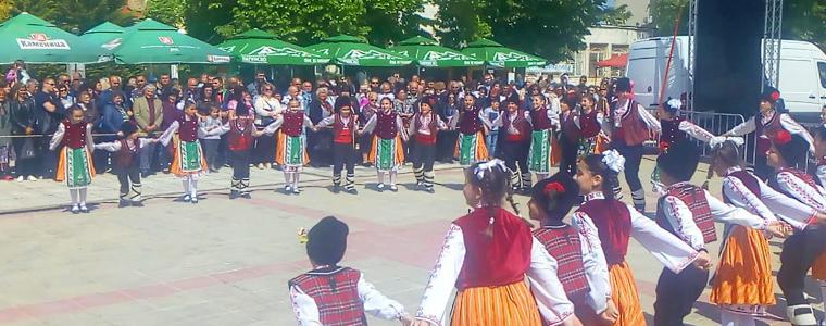 Празнично настроение в Каварна (СНИМКИ)