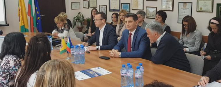 Ремонтират  бул."Добруджа" и ул. "Никола Петков" по трансграничен проект (ВИДЕО)