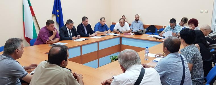 Дописват липсващите 112 имена на Паметника на загиналите във Втората световна война добруджанци (ВИДЕО)