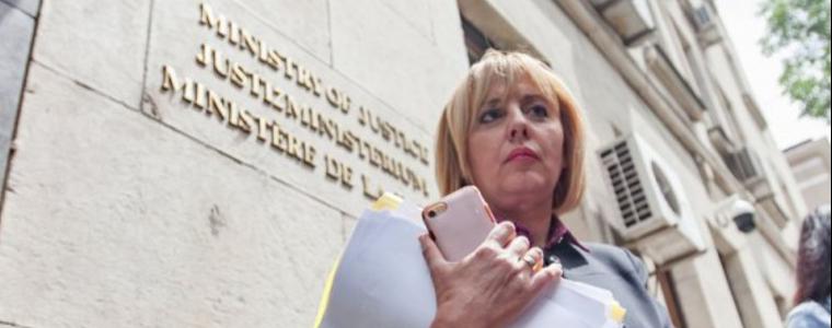 Манолова, син на Хайтов и бивш министър фаворити на БСП за кмет на София