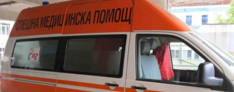 Мотоциклетист е с фрактури на крака след удар в кола по пътя между Балчик и Каварна