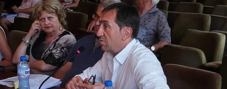 Съветниците заложиха средства в Капиталовата програма за нова детска площадка, вместо за посрещаща композиция на Добрич