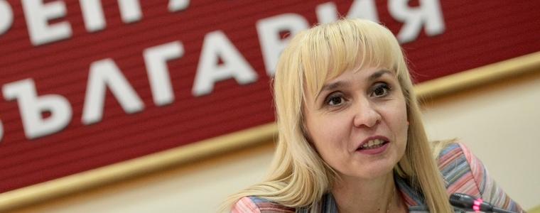 Омбудсманът: Първите три дни от болничните трябва да са платени