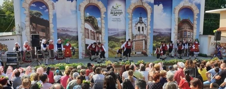 Ансамбъл „Добротица” ще участва в конкурса „Мисионис пее и танцува” в Търговище