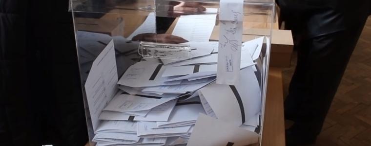 Запечатват избирателните секции преди вота утре