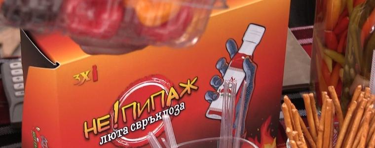 Най-лютите чушки в света се предлагат на фермерския пазар в Добрич (ВИДЕО)