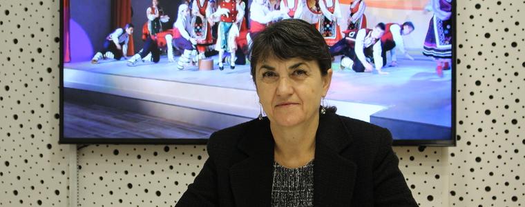 Бивши и настоящи ученици на СУ „Св. Климент Охридски” излизат заедно на празничния концерт (ВИДЕО)