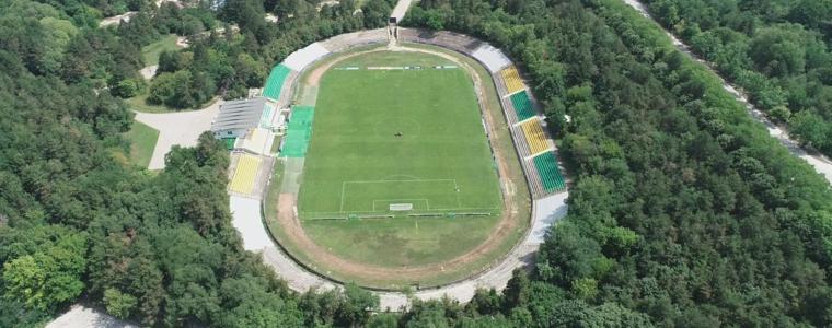 ФУТБОЛ: „Добруджа“ и „Лудогорец“ играят на „Дружба“ в Елитната група U15