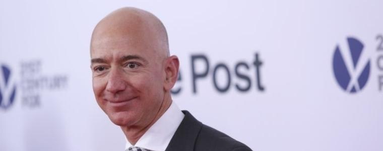 Безос спечели 13 милиарда долара за 15 минути