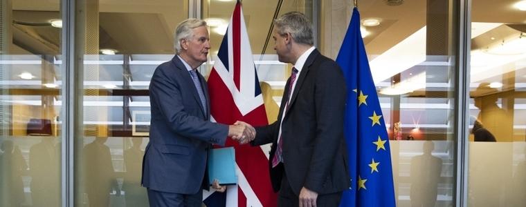 Голямото сбогуване Брюксел-Лондон приключва