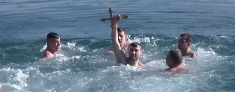 Литийно шествие и хвърляне на кръста в Балчик на Богоявление