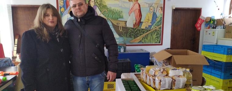 Топъл обяд и хранителни продукти – дарение за нуждаещите се от ресторант „Ел Мундо“