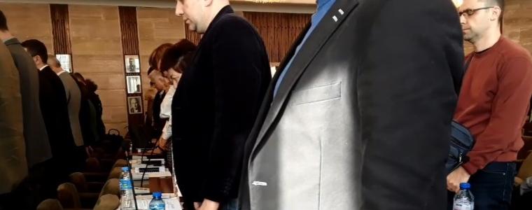 Минута мълчание в Общински съвет - Добрич в памет на загиналите във влака София – Кардам