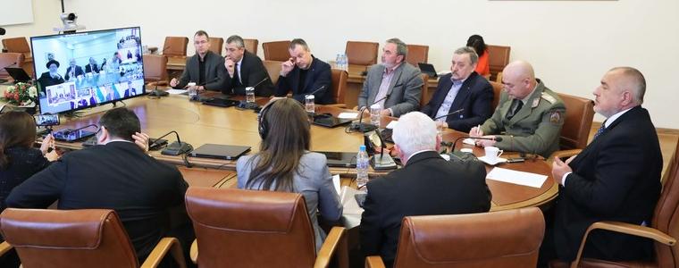 Борисов във видеовръзка с лидери: Еднакви мерки, да не блокираме икономиката!