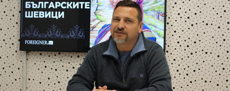 Чилиецът Даниел Монтиглио издаде наръчник за чужденци, които искат да живеят и работят в България (ВИДЕО)