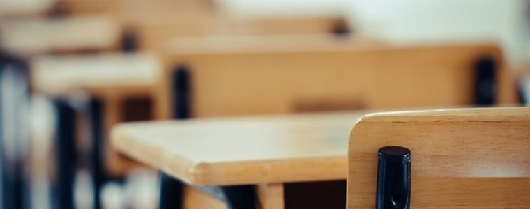 МОН: Учениците са освободени от присъствие, родителите да преценяват