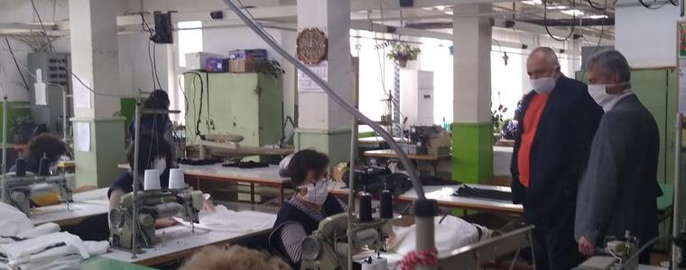 Обмислят пенсионерите да пазаруват от магазините само в определени часове 
