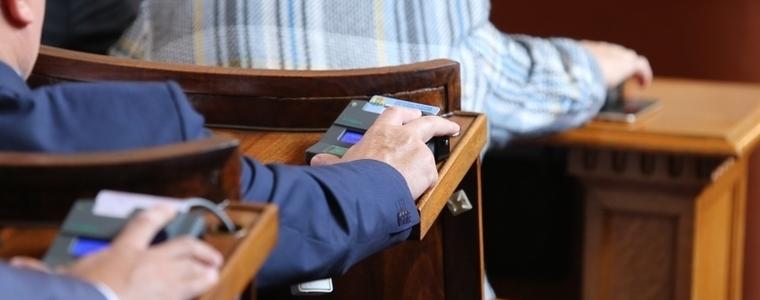 Обявиха извънредно положение в България за месец заради COVID-19