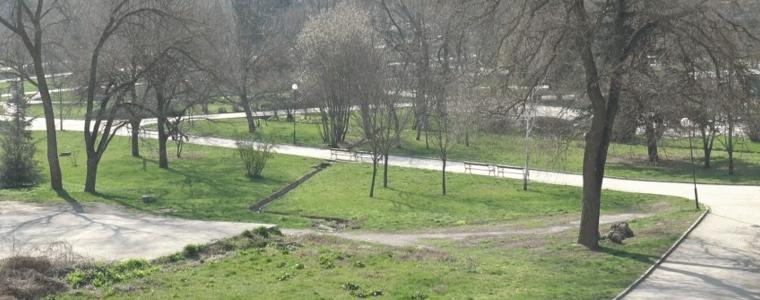 Доброволци ще разясняват заповедта за достъпа до градския парк на Добрич