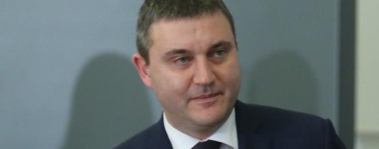 Горанов: Банкова ваканция няма. До шест месеца отсрочване на редовно обслужвани кредити