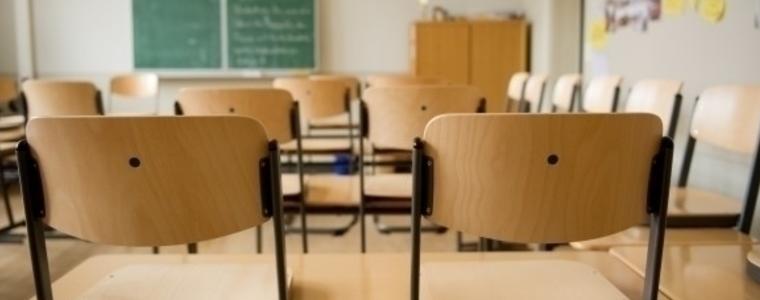 Учениците от 7 и 12 клас се връщат в училище само за матурите