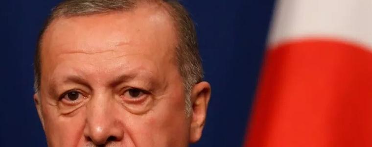 В Турция очакват пик в края на април, Ердоган отхвърля пълната карантина 