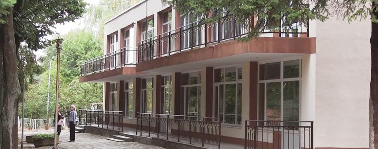 МОН пита родителите как трябва да се възобнови работата на детските градини