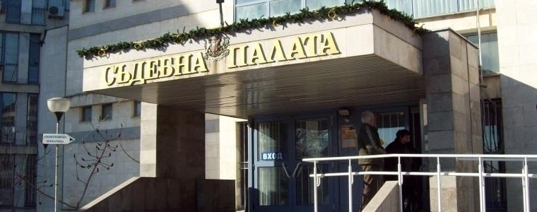 Съдът в Добрич остави в ареста 24-годишен пласьор на дрога