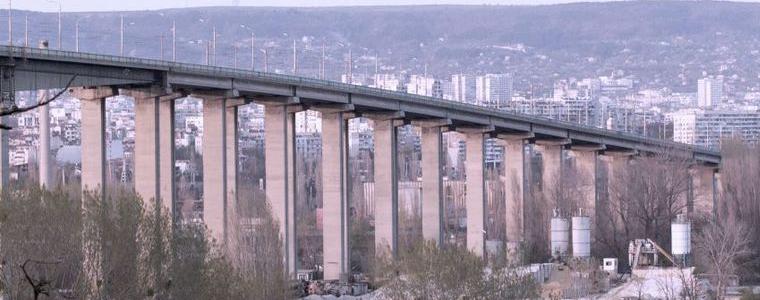 В понеделник започва следващият етап от ремонта на Аспаруховия мост във Варна