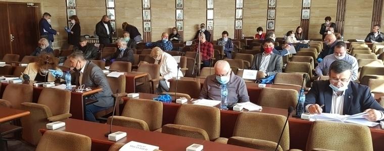 Общински съвет Добрич заседава днес