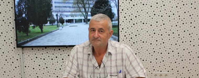 Поне 10-15 дни ще са нужни да се овладее ситуацията със заразените в областта, смята директорът на МБАЛ