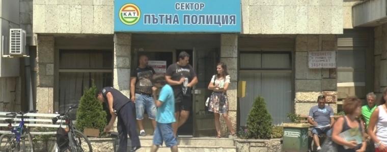 Служителка в КАТ със съмнение за коронавирус, затворено е гише номер 6