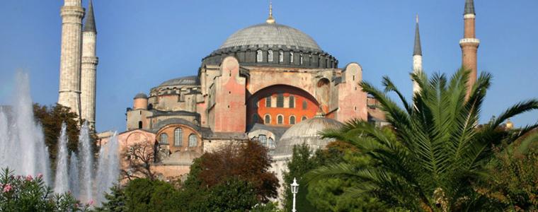 Траурен звън на камбани в Гърция заради "Св. София" 