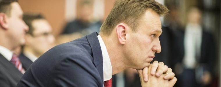 Алексей Навални в безсъзнание в болница, подозират отравяне