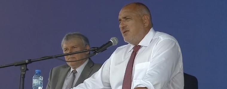 Борисов обмисля вариант да се оттегли от властта