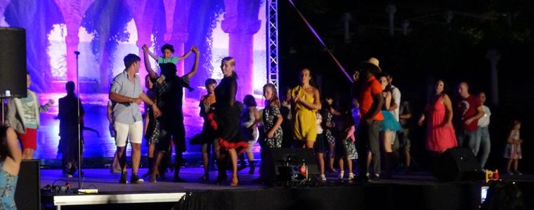 Горещи латино емоции с Алфредо Торес на открита сцена „Двореца“ в Балчик (ВИДЕО)