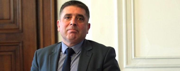 Министър Данаил Кирилов подаде оставка