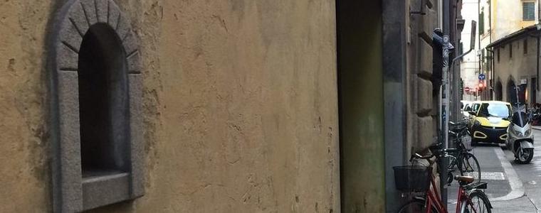 При чумата и при COVID-19: Флоренция връща традицията на "прозорчетата за вино"