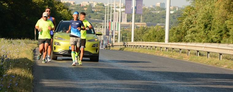 Ултрамаратонецът Владимир Ставрев потегли от Добрич към крайната точка 