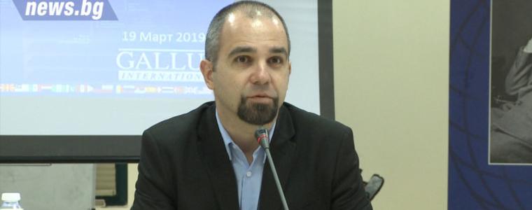 Анализатори: Борисов е притиснат в ъгъла, а трябва да посочи изход