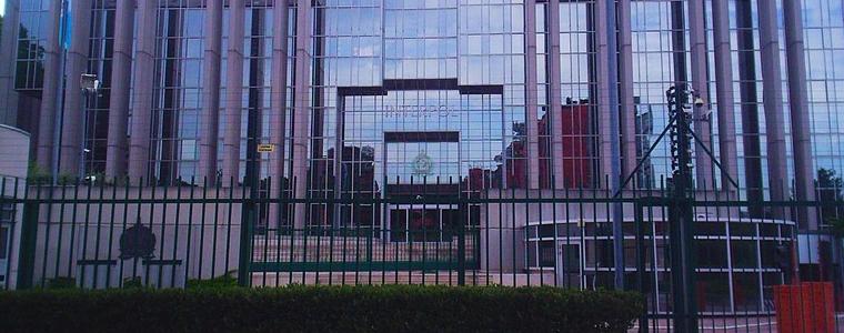 Издирват в Италия рецидивист с 9-годишна присъда за палежи