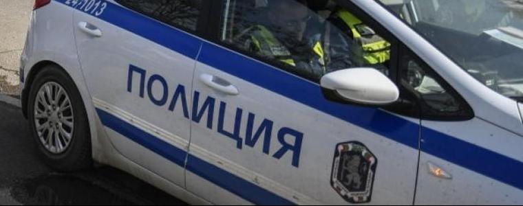 Жена е с фрактура на таз, след като е била блъсната от лека кола