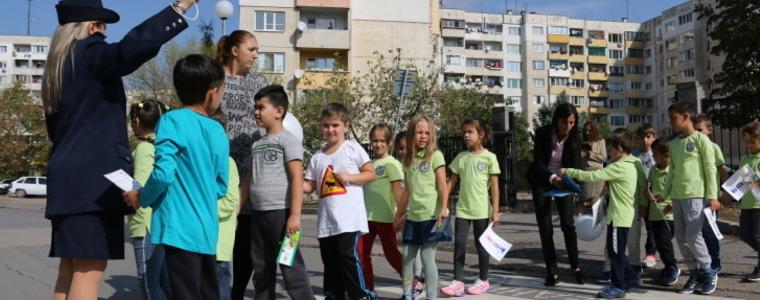 КАТ засилва контрола около училищата и детските градини