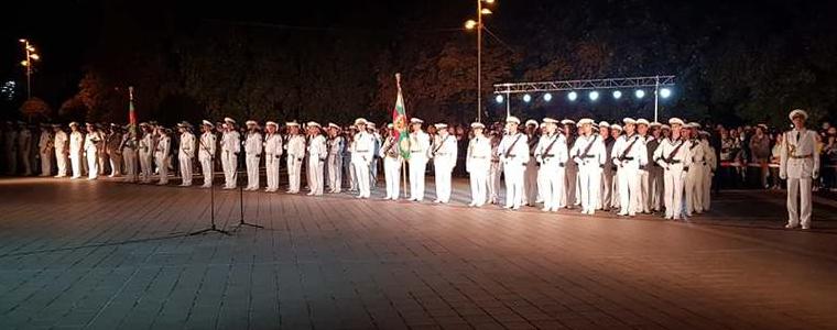 Тържествена заря-проверка за празника на Добрич (ВИДЕО)