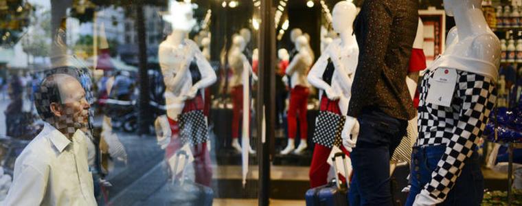 Във Венецуела инфлацията изяжда парите и хората имат едно-единствено решение: да харчат