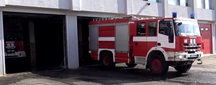 Кола изгоря, други две са частично обгорели снощи в Добрич