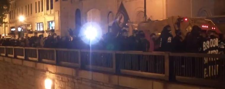 Четирима ранени при нападение с нож пред Белия дом