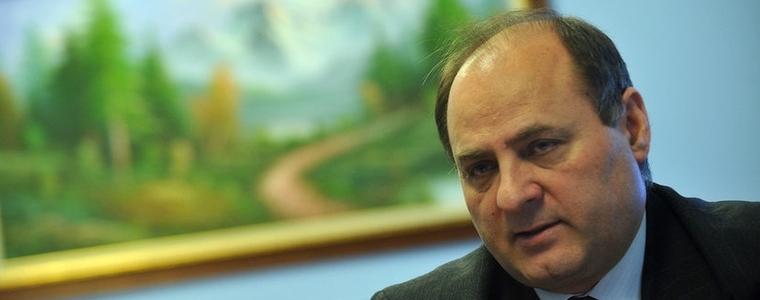 Евтим Костадинов: Чрез административни похвати определени лица не допускат оповестяването им като сътрудници на ДС
